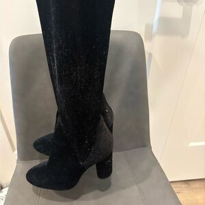 Elegant Black Women's Aldo thigh high Boots